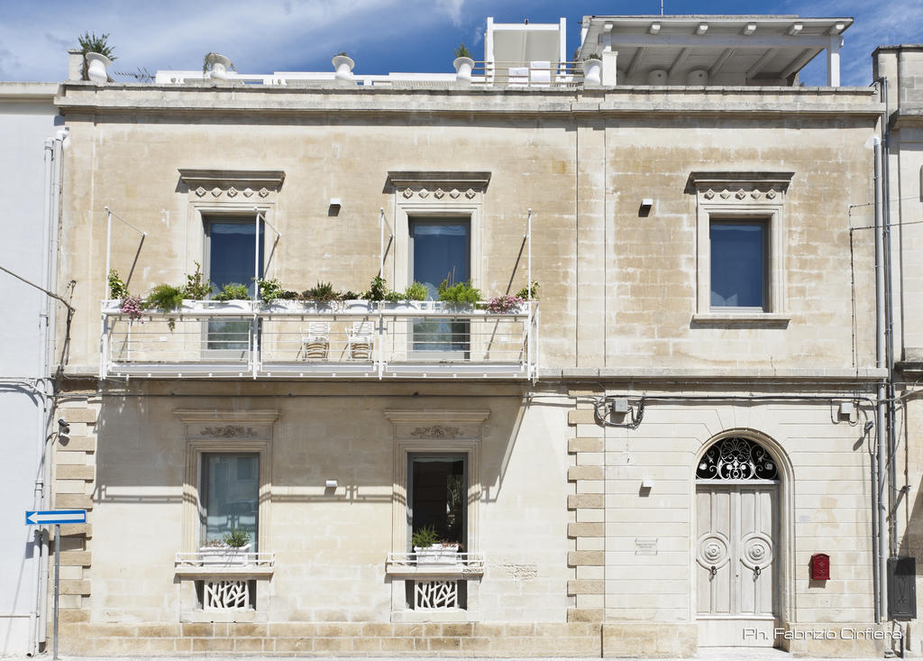 Palazzo Dei Dondoli Bed & Breakfast Lecce Exterior photo